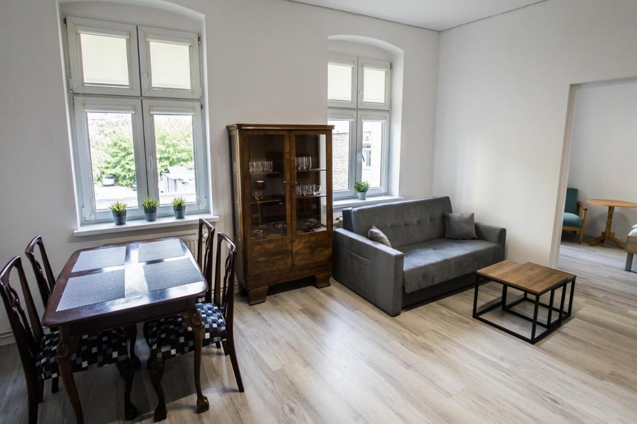 Apartament Kochanowskiego ทอรูน ภายนอก รูปภาพ